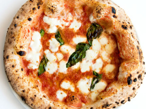 Revoluția Pizza Napoletana Acasă: Barshaker intră în 